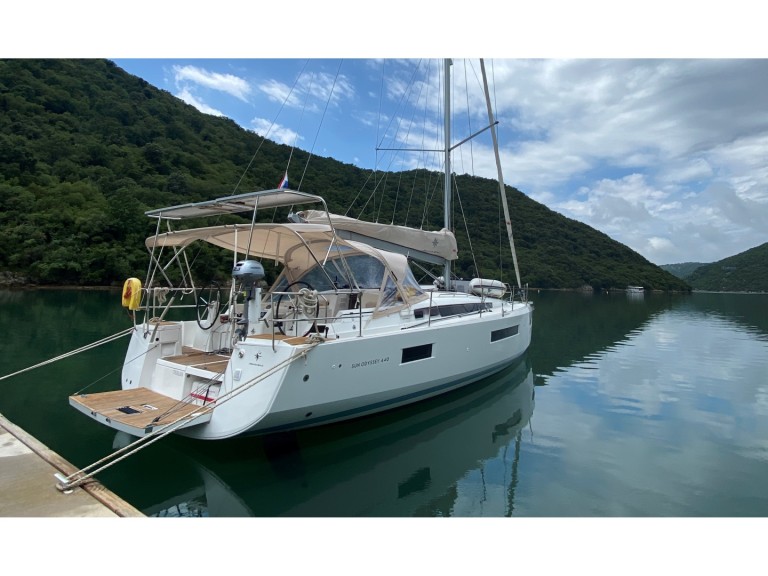 Bareboat Rental Sailboat Jeanneau with a boat licence