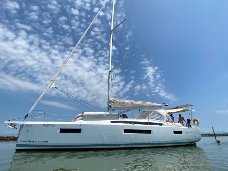 Rent a Jeanneau Sun Odyssey 440 Pula