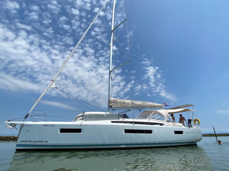 Rent a Jeanneau Sun Odyssey 440 Marina Veruda