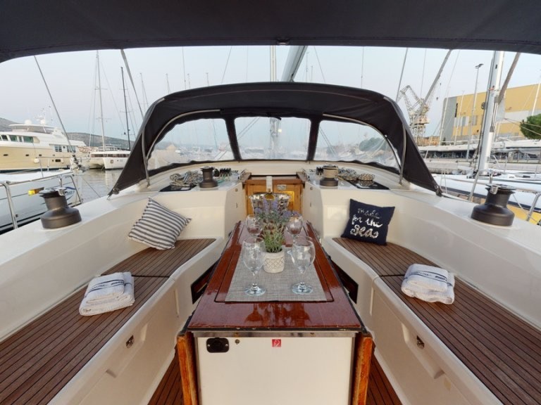 Bavaria Cruiser 50 in Trogir on SamBoat