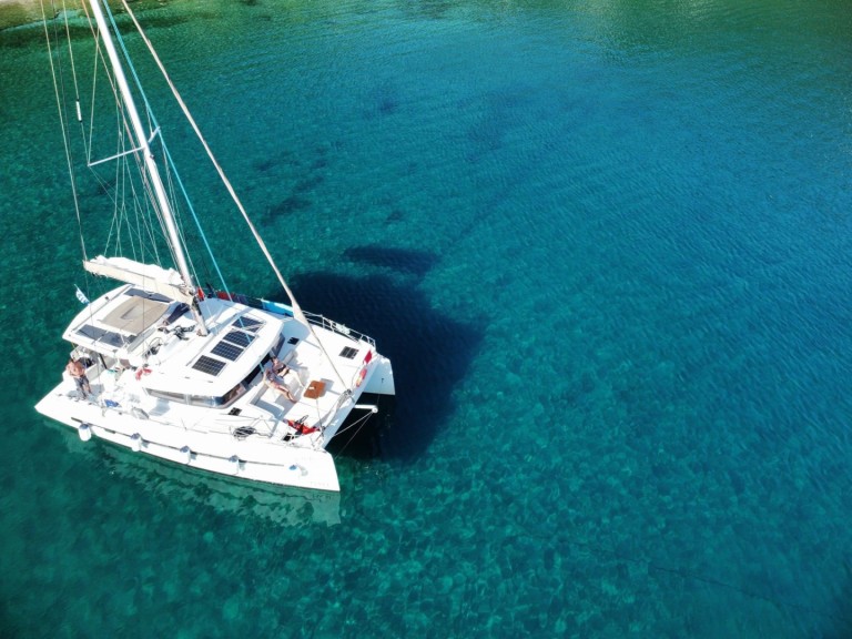 Bali Bali 4.1 charter bareboat or captained in  Volos