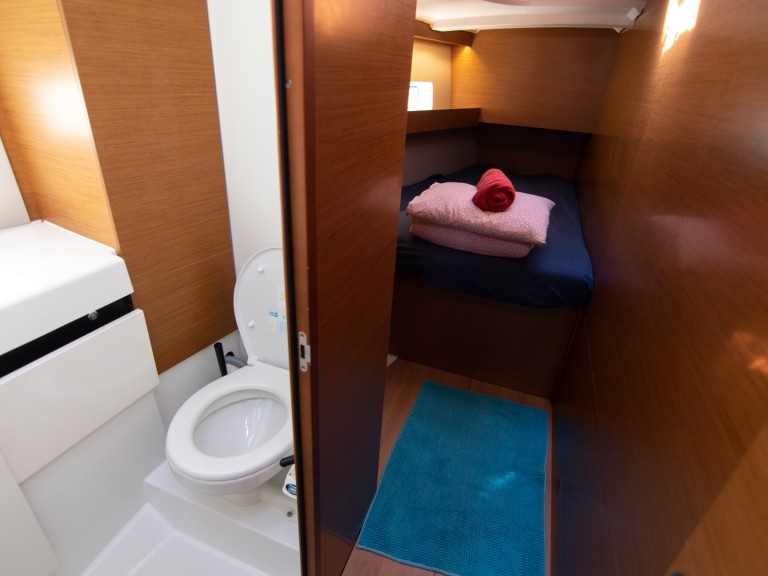 Sailboat rental with or without captain Jeanneau Las Galletas