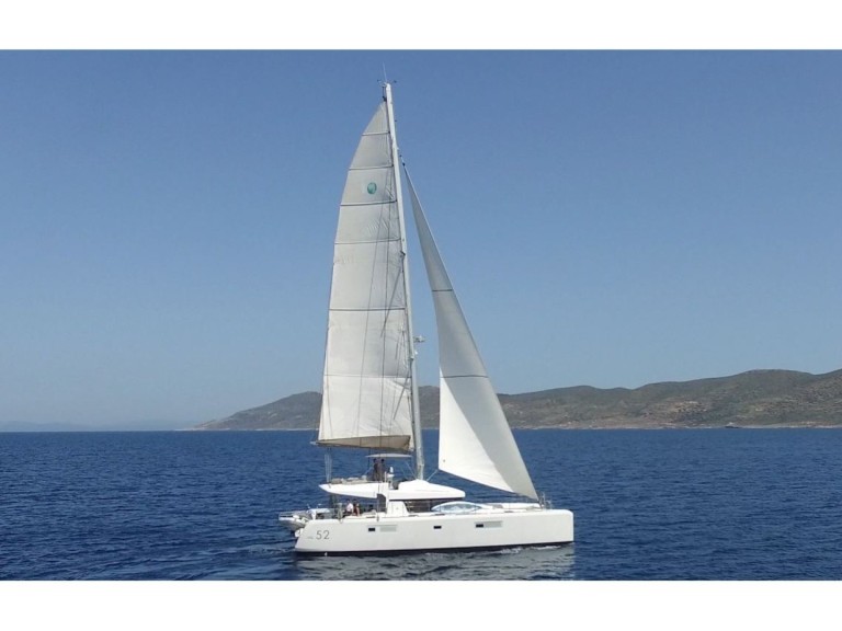 Bareboat Rental Catamaran Lagoon with a boat licence