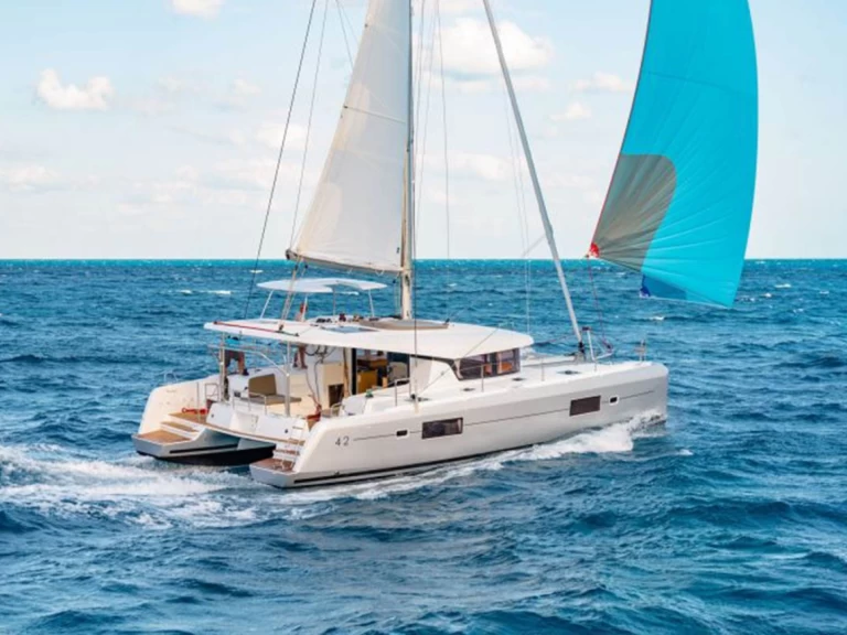 Catamaran rental in Marmaris - Lagoon Lagoon 42