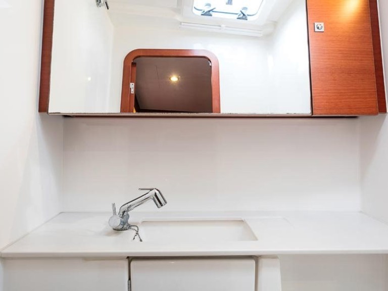 Sailboat for rent Olbia at the best price