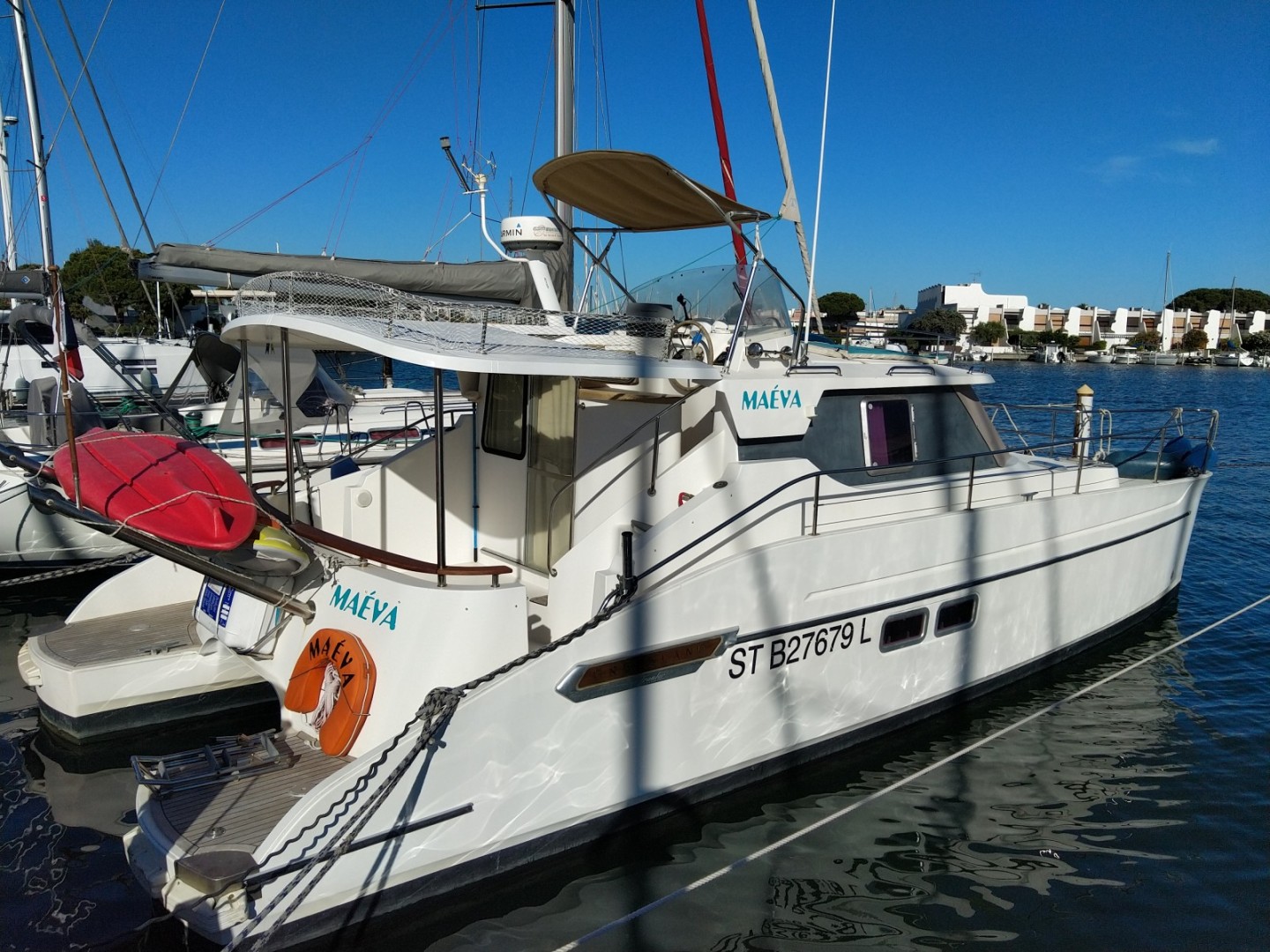 Rent a Motorboat Fountaine Pajot Greenland 34 in Port-Camargue