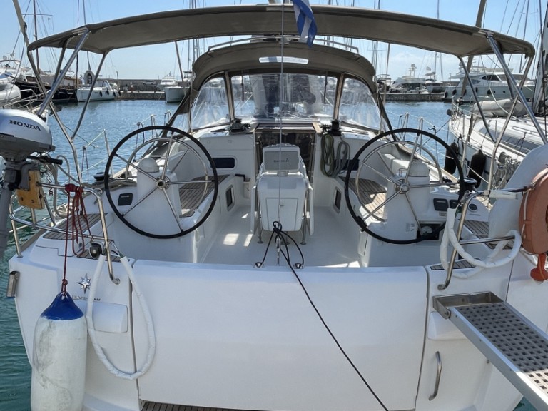 Jeanneau Sun Odyssey 469 in Alimos on SamBoat