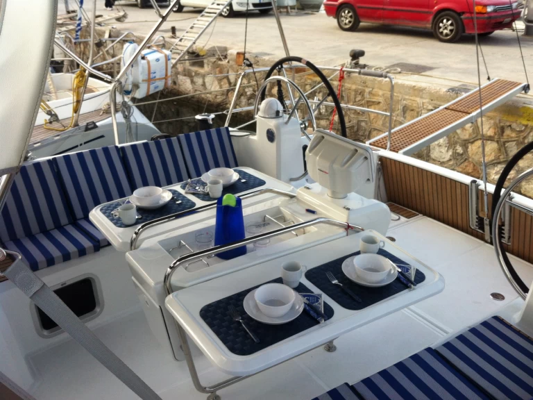 Sailboat rental in Alimos - Jeanneau Sun Odyssey 469