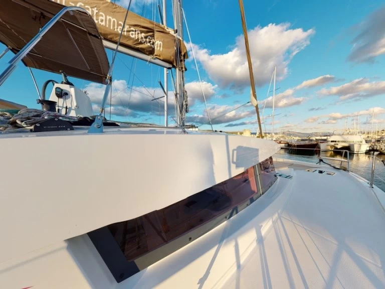 Bareboat Rental Catamaran Bali with a boat licence