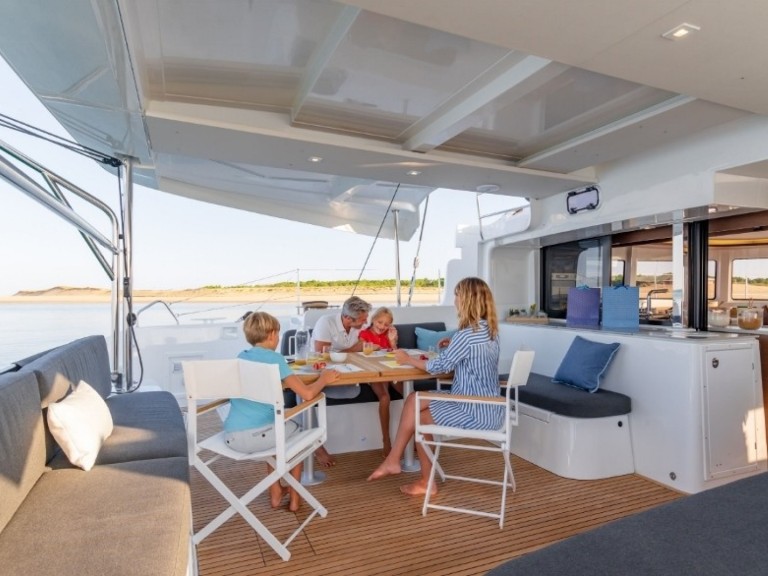 Boat rental Lagoon Lagoon 46 in Furnari on Samboat