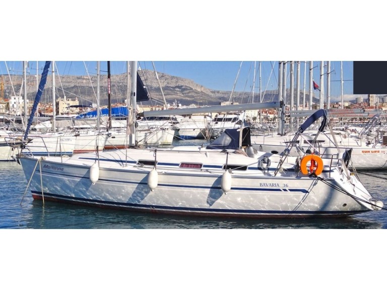 Sailboat rental in Lefkáda - Bavaria Bavaria 36 Cruiser