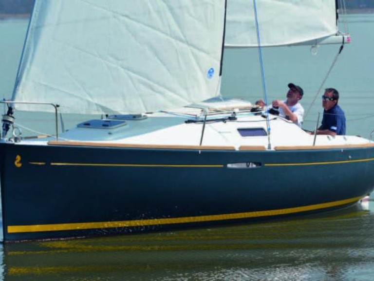 Sailboat rental in Arzon - Bénéteau First 25 S