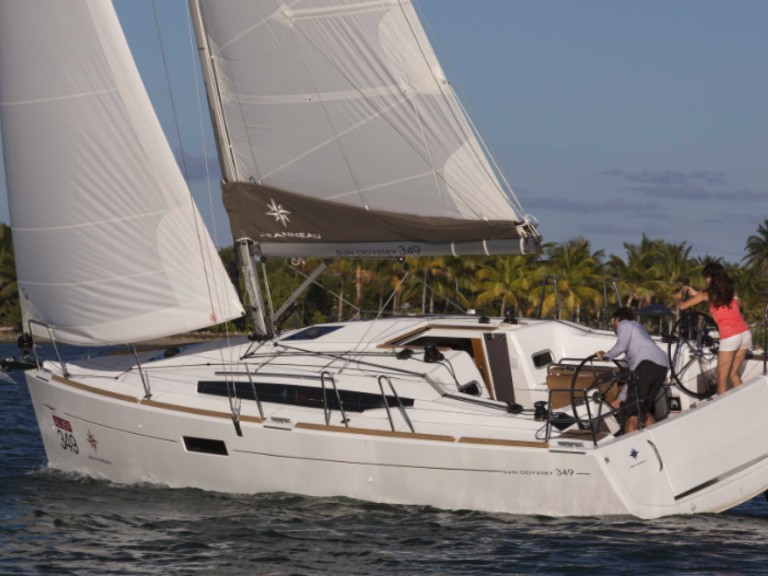 Rent a Jeanneau Sun Odyssey 419 Arzon