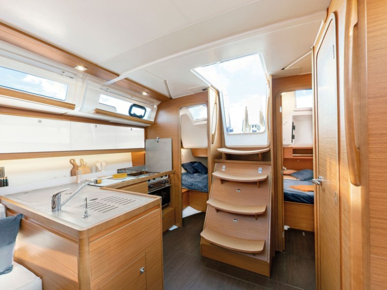 Boat rental Dufour Dufour 390 Grand Large in Santa Eulària des Riu on Samboat