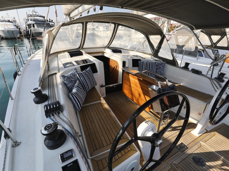 Yacht charter Kaštela cheap Hanse 415