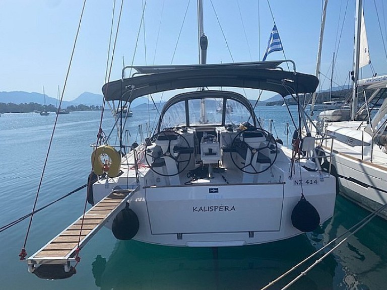 Bavaria Bavaria C42 charter bareboat or captained in  Alimos