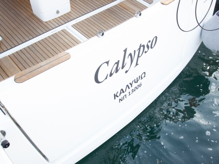Sailboat for rent Volos at the best price
