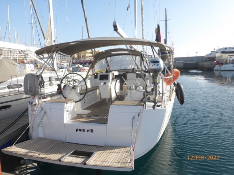 Rent a Jeanneau Sun Odyssey 419 Palma de Mallorca