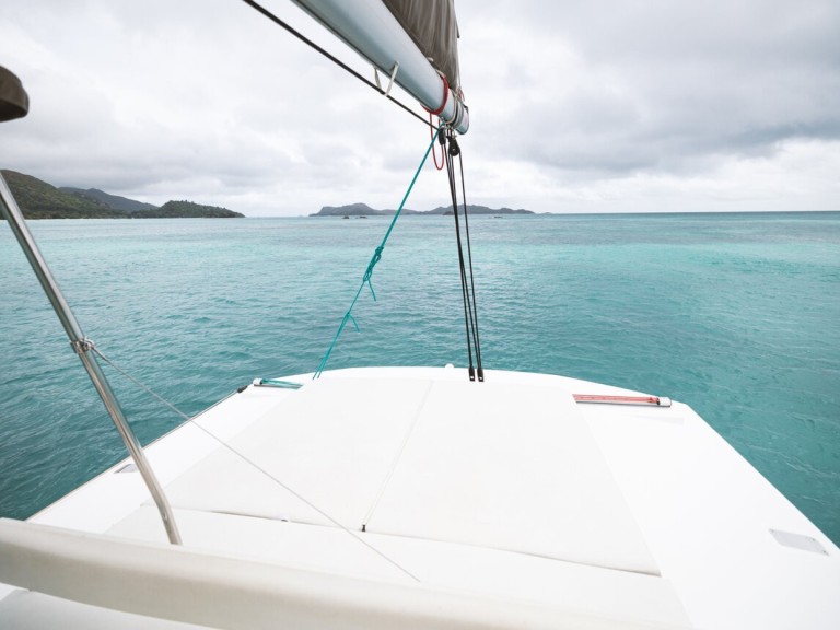 Catamaran for rent Eden Island at the best price