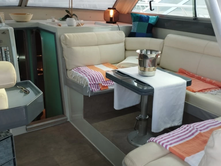 Rent a Ferretti 34 Cannes