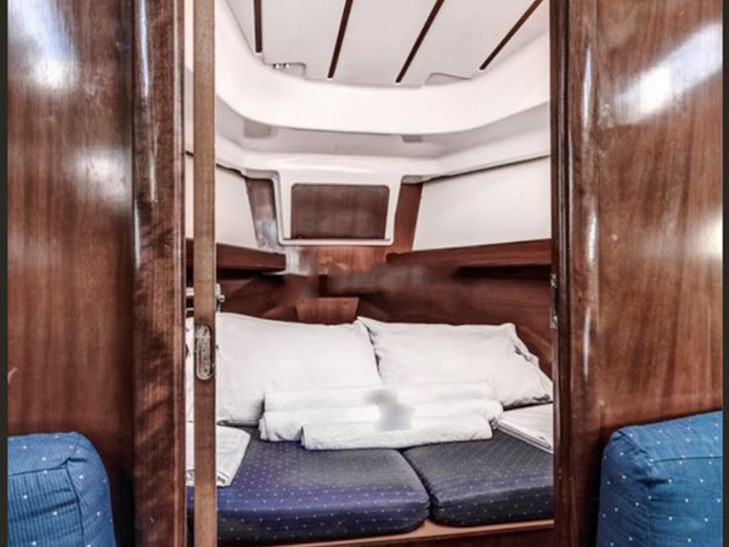 Bareboat Rental Sailboat Bénéteau with a boat licence