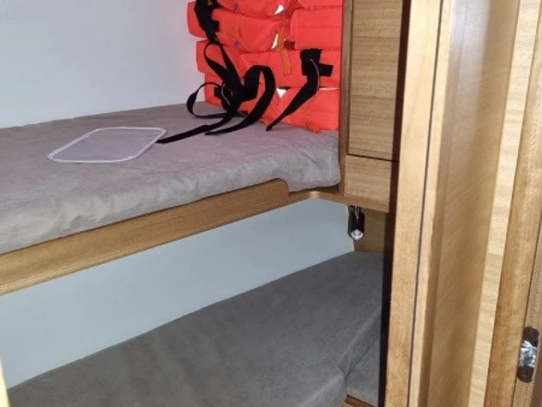 Sailboat for rent Trogir at the best price