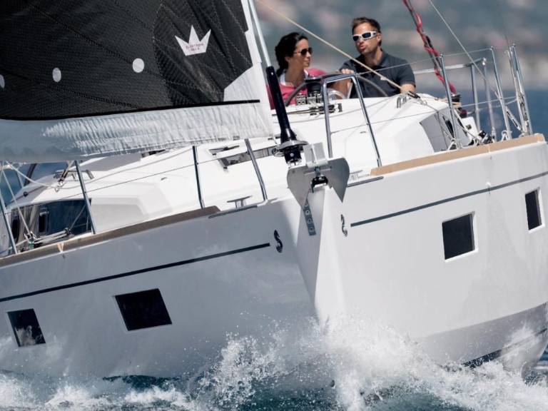 4 OCEANIS 38.1 charter bareboat or captained in  Arzon