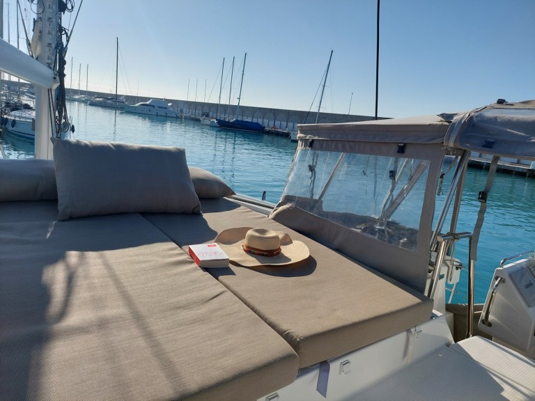 Rent a Fountaine Pajot Saona 47 Castiglioncello