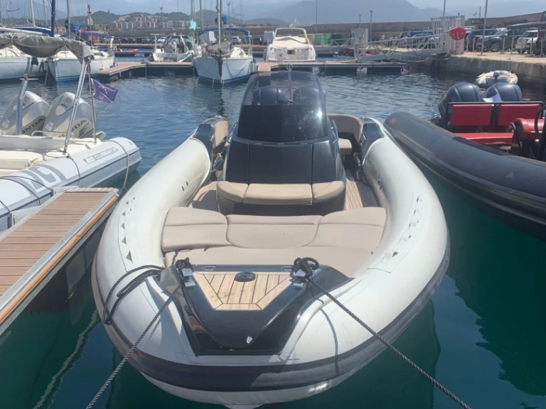 Boat rental Lomac Adrenalina 7.0 in Ajaccio on Samboat