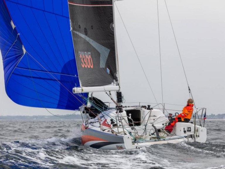 Yacht charter La Trinité-sur-Mer cheap SUN FAST 3300