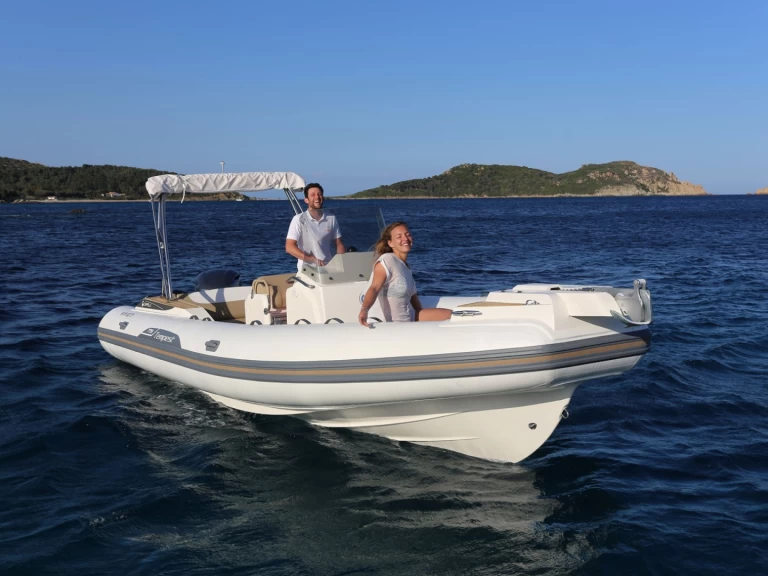 Rent a Capelli Tempest 775 Empuriabrava