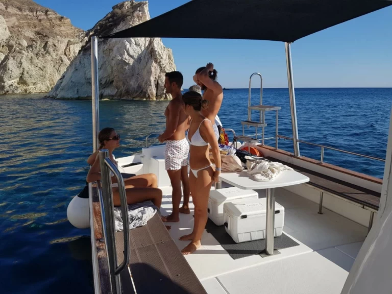 Motorboat rental with or without captain Kreta Mare Órmos Ammoúdi