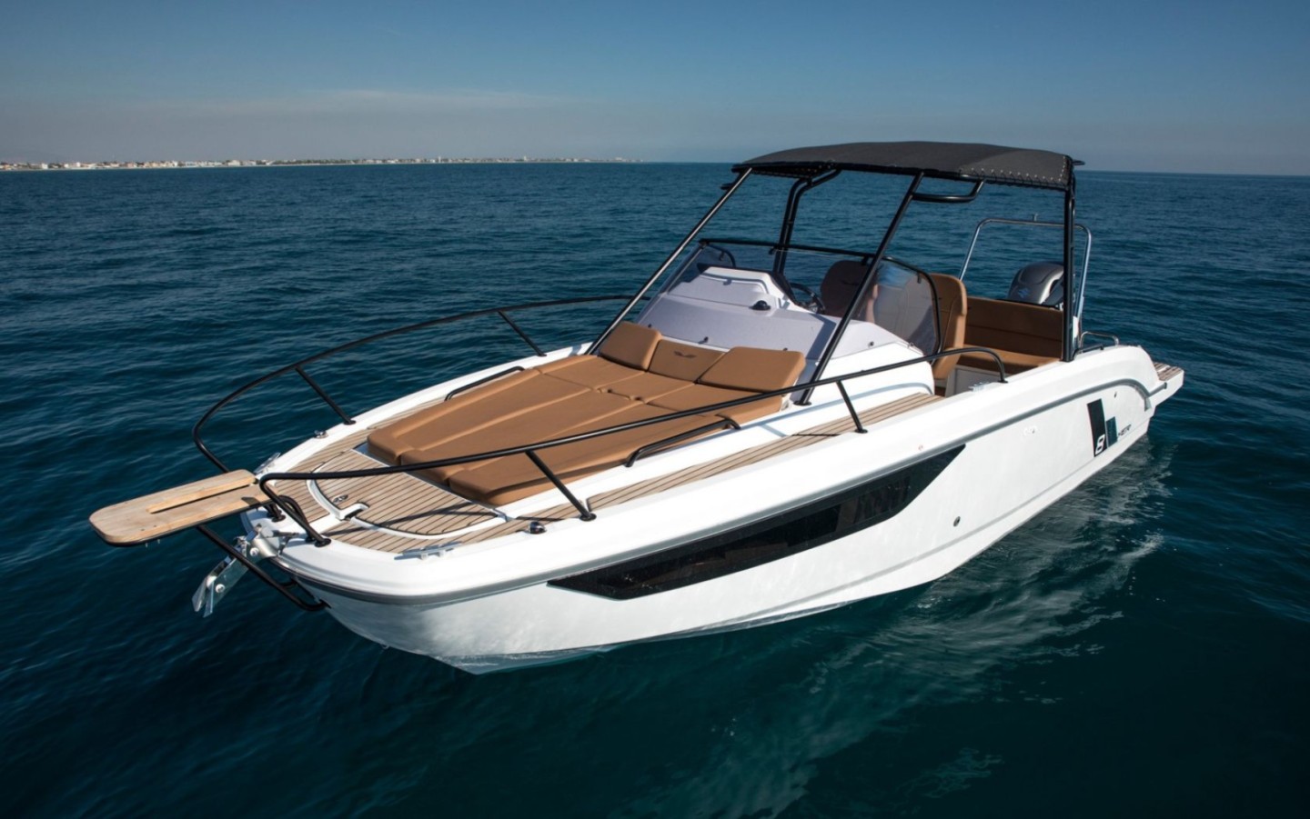 Rent a Motorboat Bénéteau Flyer 8 SUNdeck in Makarska (Flyer8