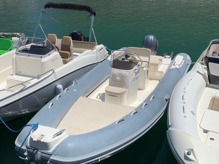 RIB for rent Marseille at the best price