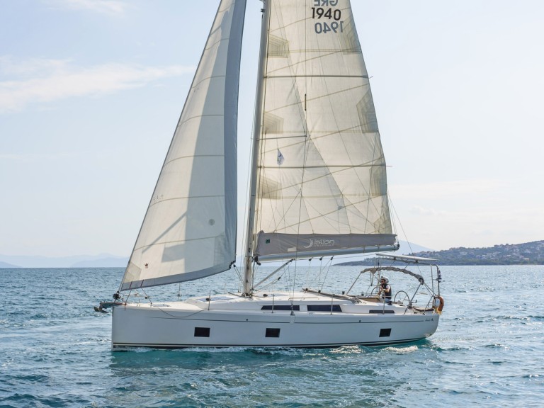 Rent a Hanse Hanse 418 Lávrio