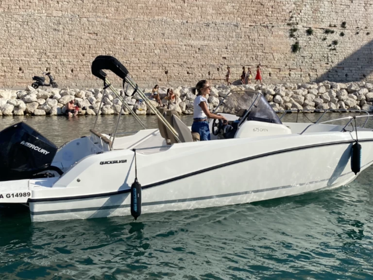Motorboat for rent Marseille at the best price