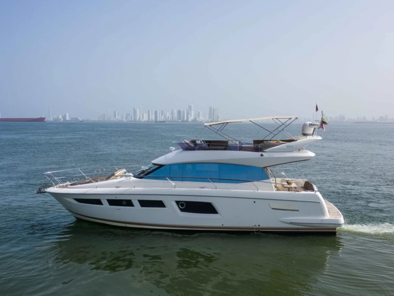 Luxury Yacht rental in Cartagena - Prestige Prestige 500 Fly