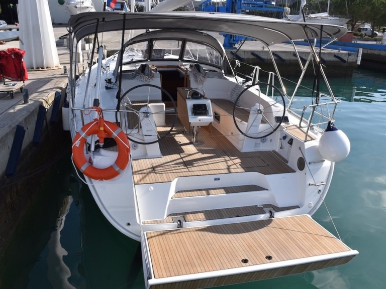 Boat rental Bavaria Cruiser 46 in Seget Donji on Samboat