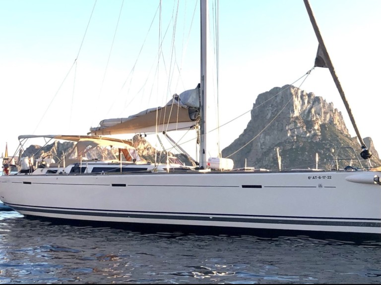 Dufour Dufour 525 Grand Large in Valencia on SamBoat