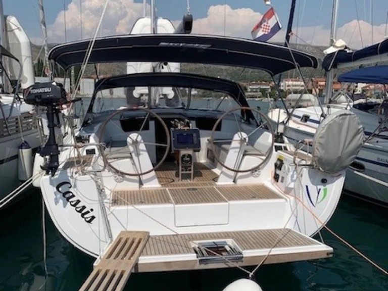 Sailboat rental with or without skipper Hanse Seget Donji