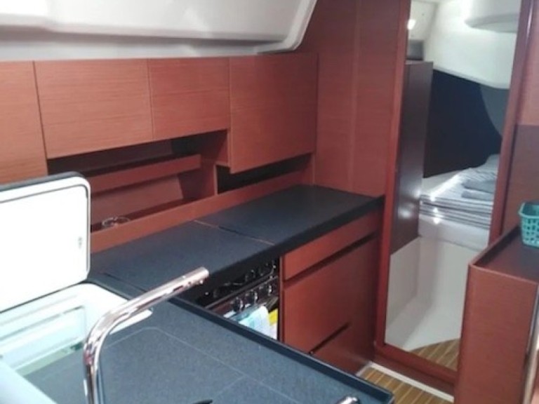 Rent a Hanse Hanse 458 Seget Donji