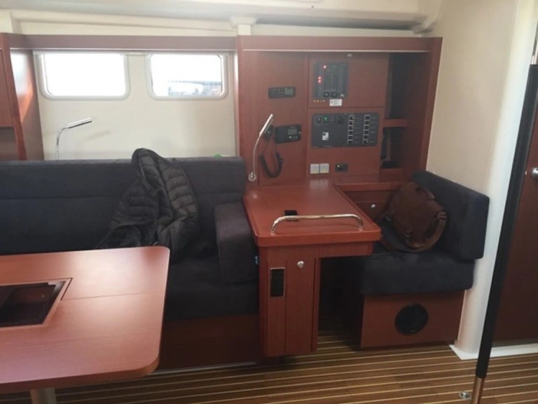 Rent a Hanse Hanse 505 Seget Donji