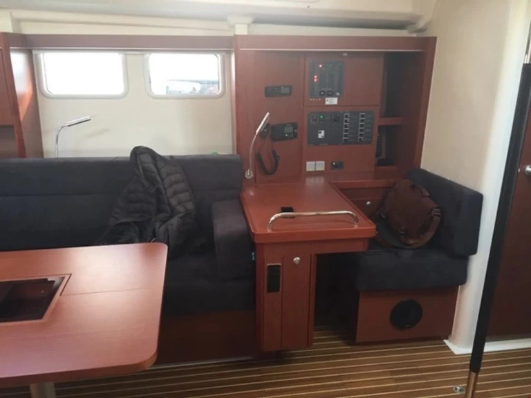 Rent a Hanse Hanse 505 Seget Donji
