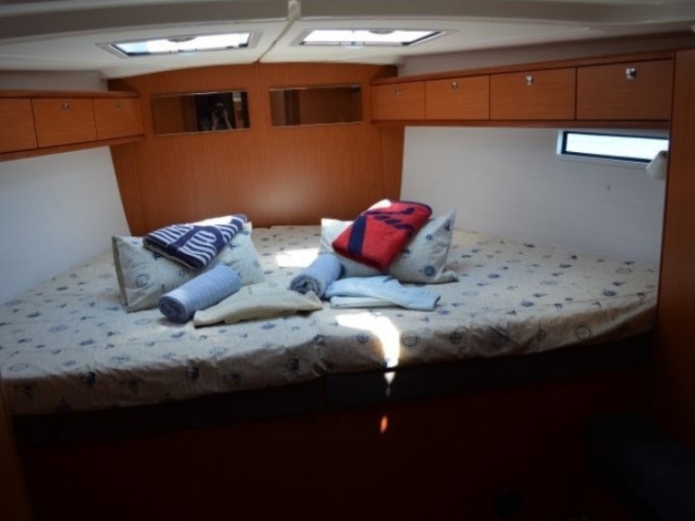 Bareboat Rental Sailboat Bavaria with a boat licence