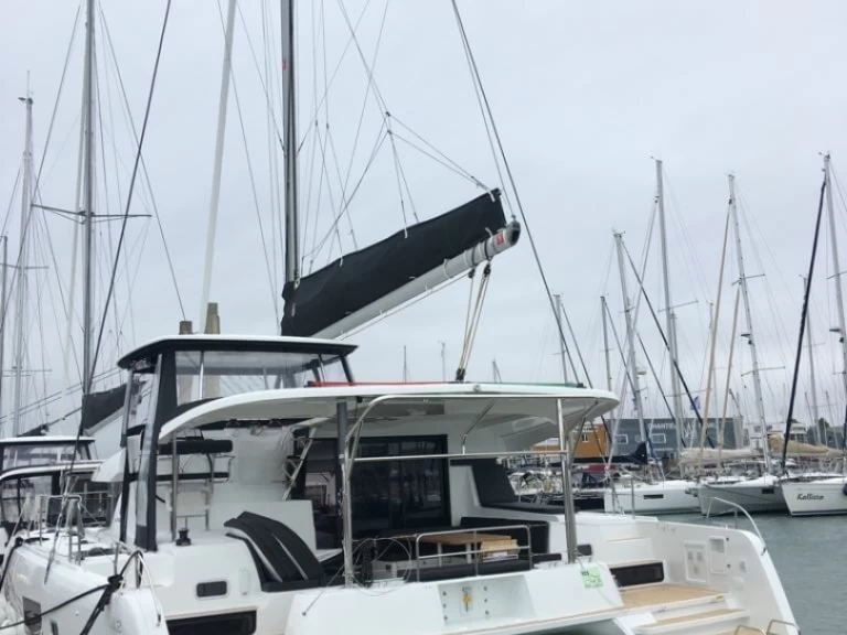Rent a Lagoon Lagoon 42 Le Marin