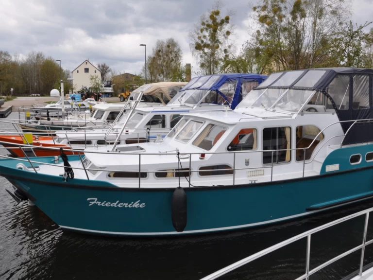Pedro Skiron 35 "Friederike & Sophie" charter bareboat or captained in  Zehdenick