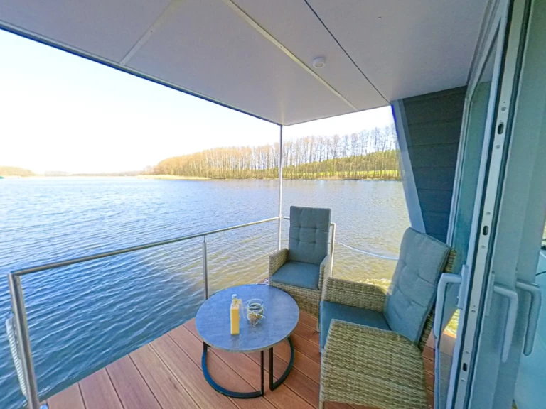 Yacht charter Waren (Müritz) cheap Woma D13 - Standard