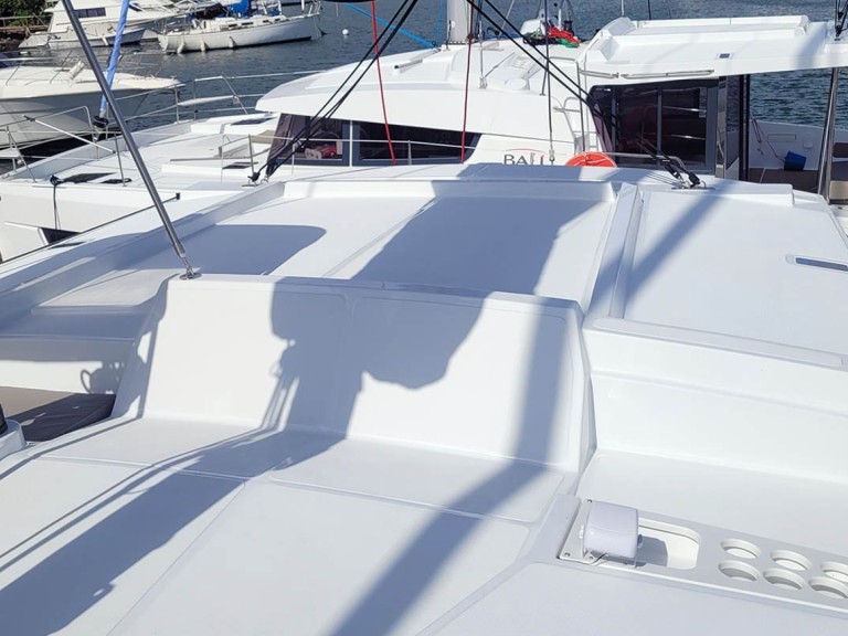 Catamaran rental in Road Town - Bali Bali 4.2
