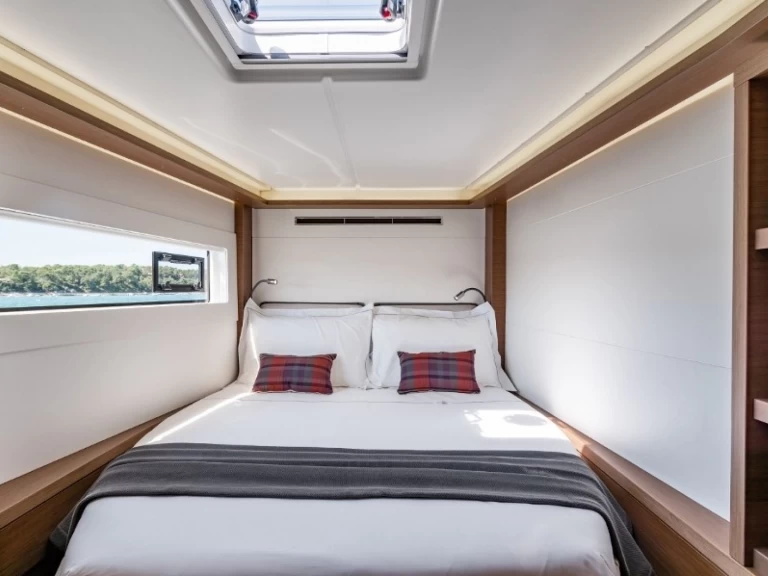 Yacht charter Parham Town cheap Lagoon 46