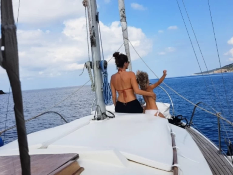 Yacht charter Glyfada cheap Sailboat